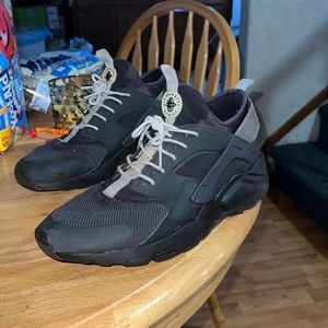 Nike Huarache Run Ultra ‘Anthracite’